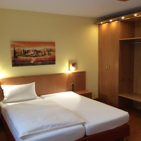 Landhotel Heiner Meyer Wahrenholz Room photo