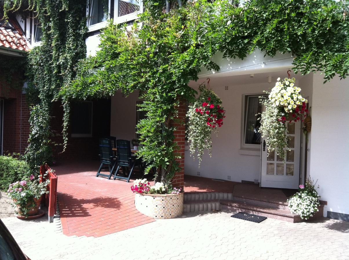 Landhotel Heiner Meyer Wahrenholz Exterior photo