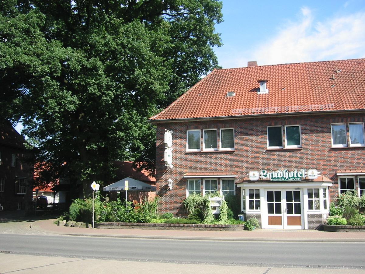 Landhotel Heiner Meyer Wahrenholz Exterior photo